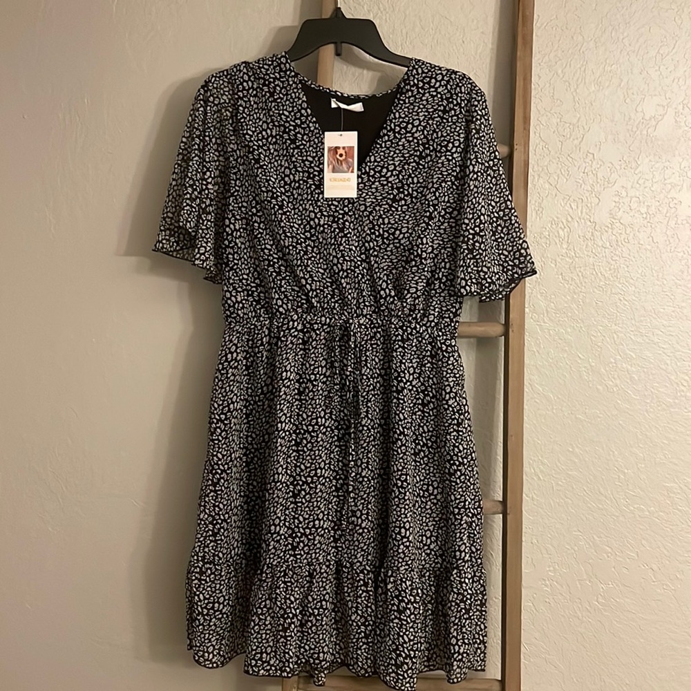 New with tags, ladies midi dress